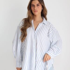 מכופתרת פסים